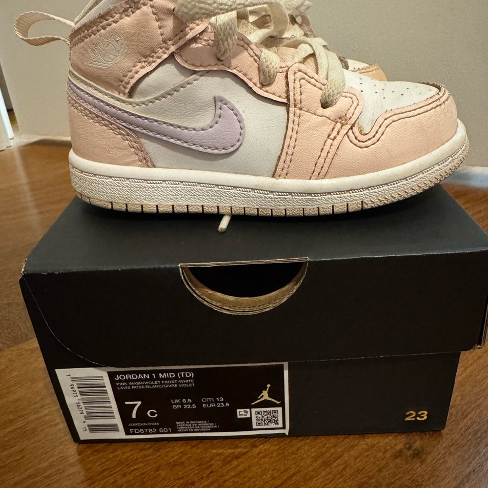 🎀Nike Jordan 1 Mid 7C🎀